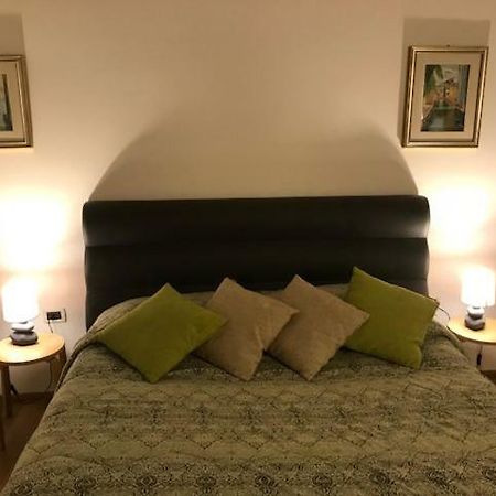 Carina House Hotel Velence Kültér fotó