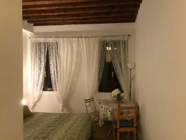 Carina House Hotel Velence Kültér fotó